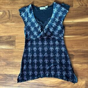 DKNY Velvet Lace Accent V Neck Tank size Small